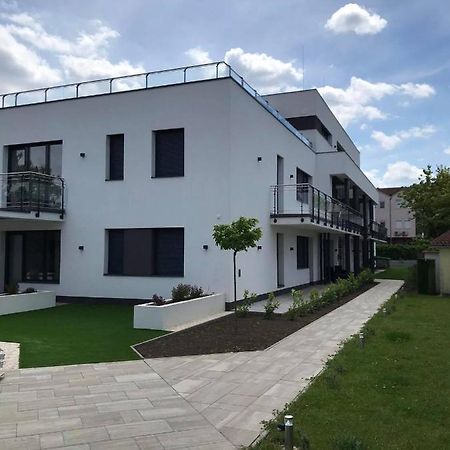 Oasis Residence ハイデゥソボスロー エクステリア 写真